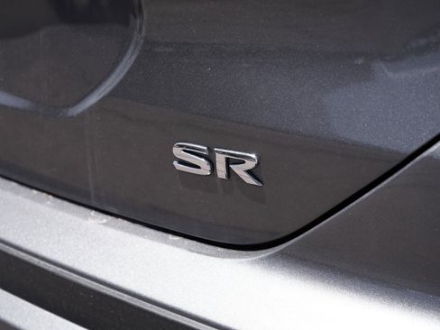 Used 2024 Nissan Kicks SR FWD image 9