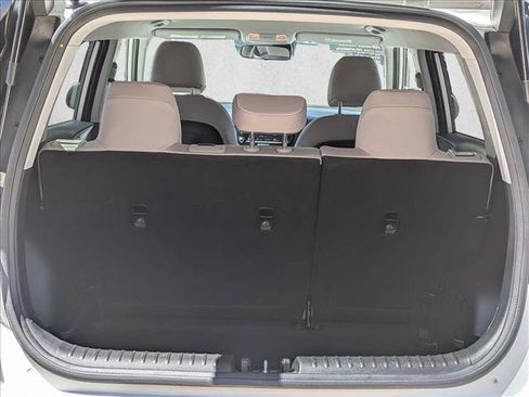 Used 2025 Kia Soul LX w/ LX Technology Package FWD image 6