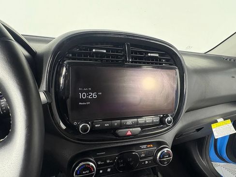 Used 2023 Kia Soul GT-Line FWD image 22