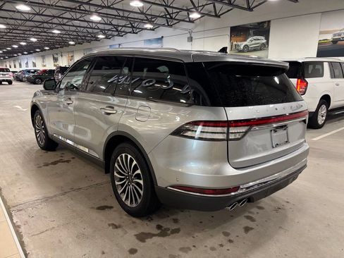 Used 2023 Lincoln Aviator Reserve w/ Equipment Group 201A AWD/4WD image 5