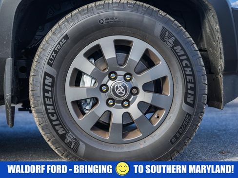 Used 2025 Toyota Land Cruiser image 19