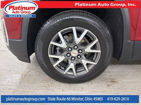 Used 2023 GMC Acadia SLE w/ Driver Convenience Package image 17