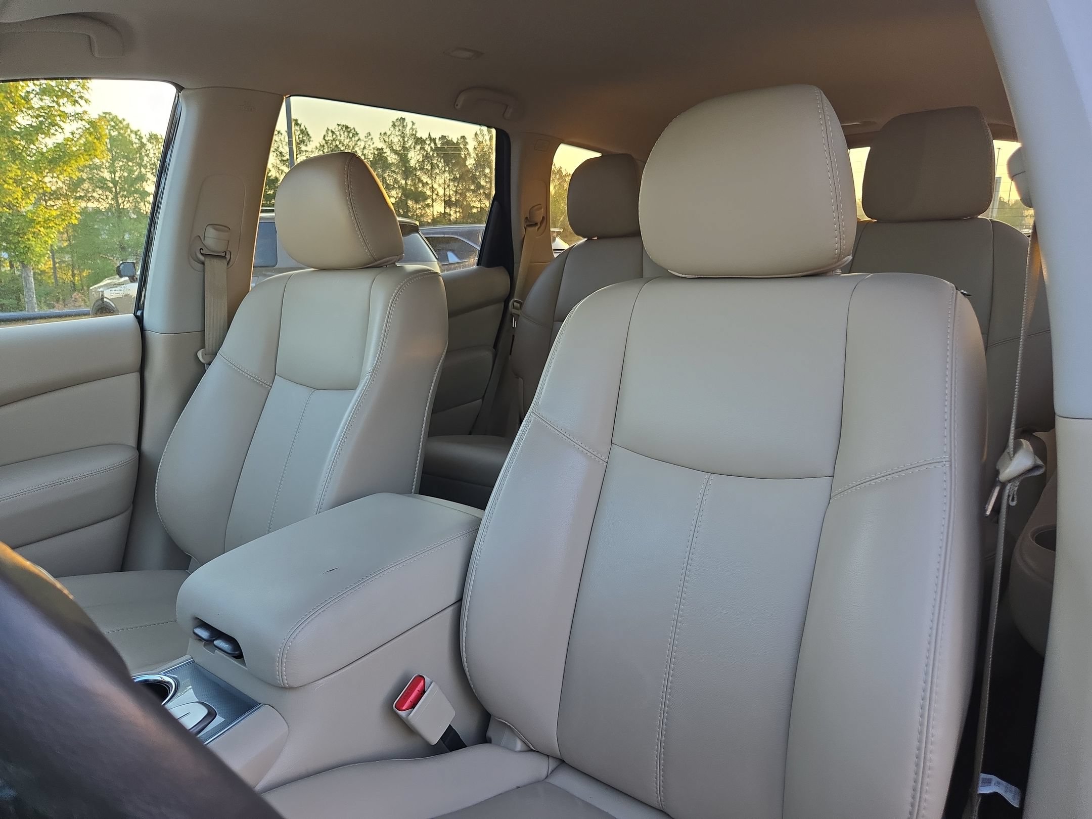 Used 2020 Nissan Pathfinder SL FWD image 22