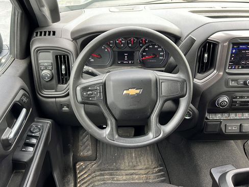 Used 2023 Chevrolet Silverado 1500 Custom RWD image 8