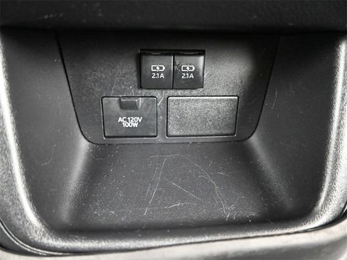 Used 2019 Toyota Highlander Limited Platinum image 17