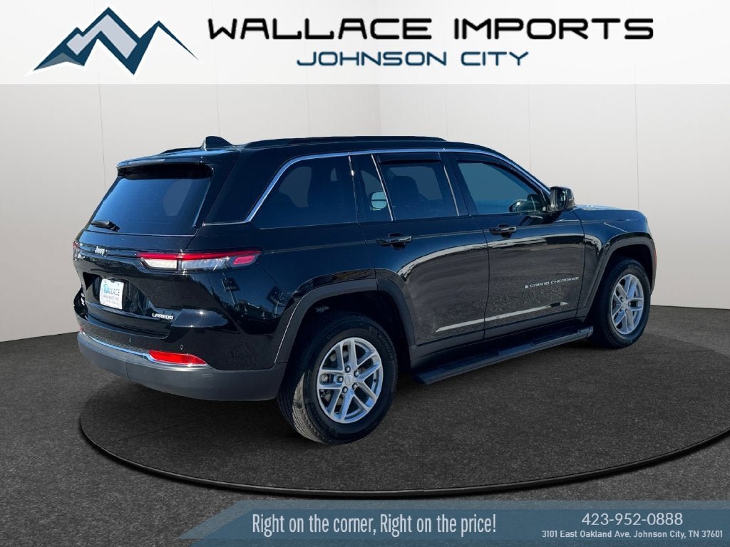 Used 2025 Jeep Grand Cherokee Laredo X w/ Luxury Tech Group I AWD/4WD image 5