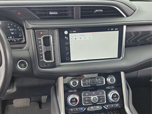 Used 2022 GMC Yukon XL Denali AWD/4WD image 19