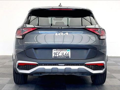 Used 2023 Kia Sportage EX FWD image 3