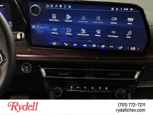 Used 2024 Chevrolet Traverse Z71 w/ Enhanced Driving Package AWD/4WD image 21