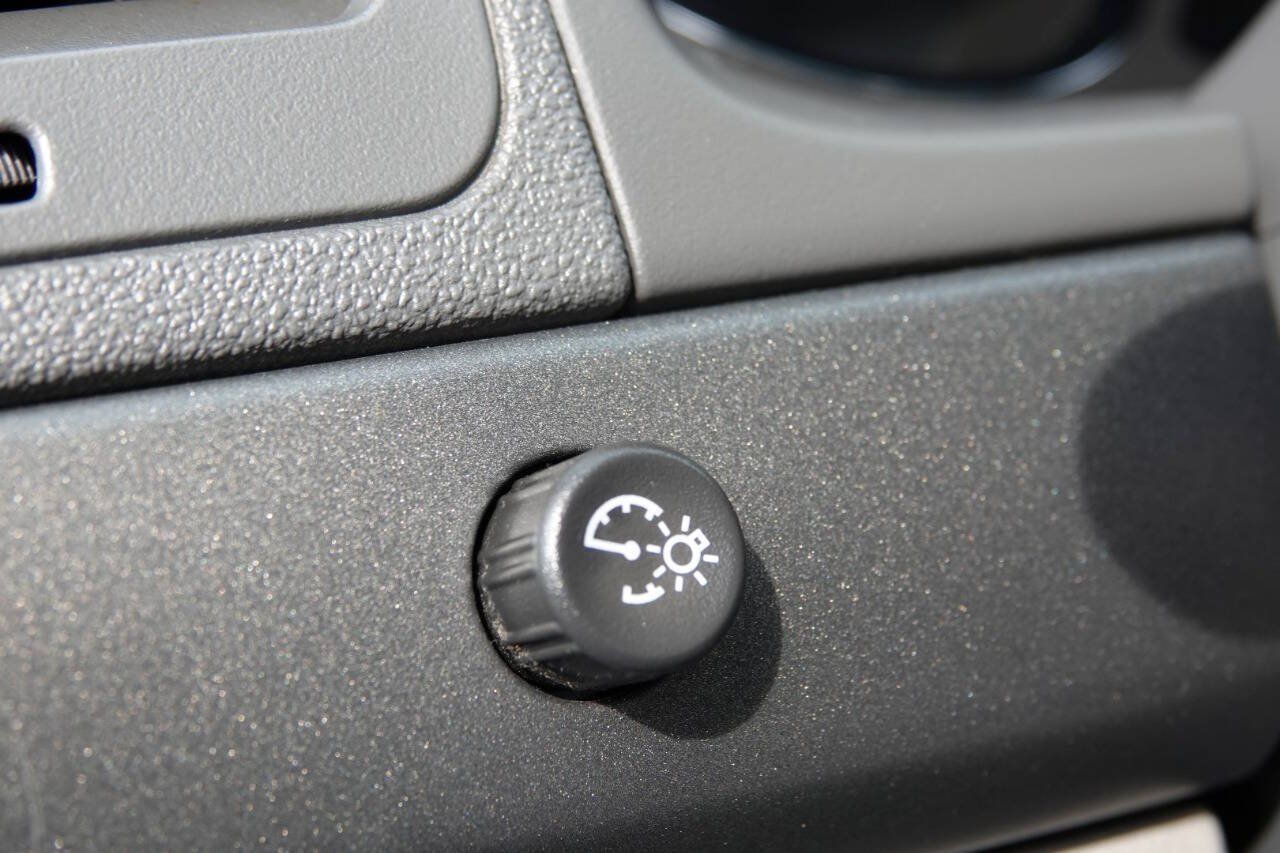 Used 2007 Chevrolet Cobalt LT FWD image 77