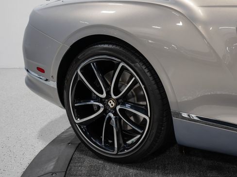 Used 2020 Bentley Continental GT V8 First Edition AWD/4WD image 31