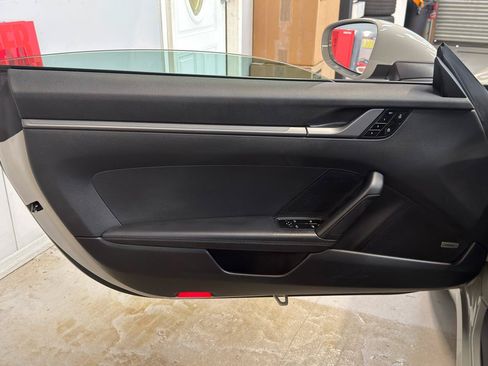 Used 2020 Porsche 911 Carrera RWD image 17