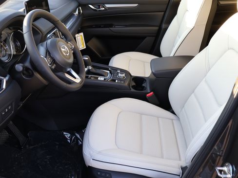 New 2025 MAZDA CX-5 AWD 2.5 S w/ Preferred Package image 40