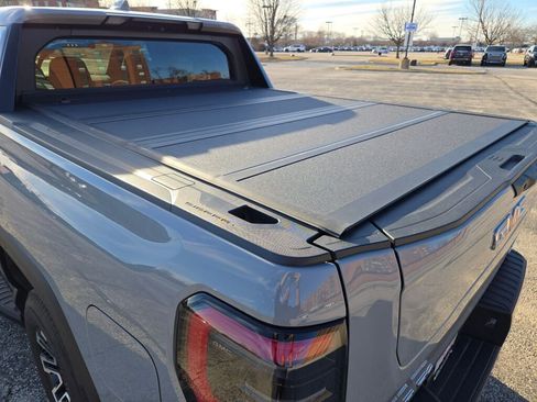 New 2026 GMC Sierra EV Elevation w/ Premium Package AWD/4WD image 15