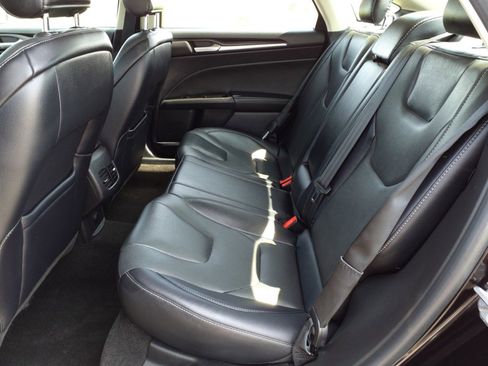 Used 2019 Ford Fusion Energi Titanium image 15