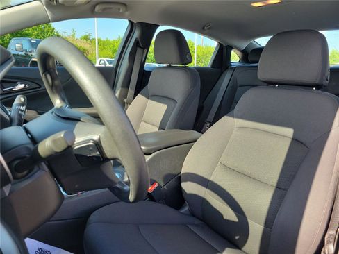 Used 2024 Chevrolet Malibu LT FWD image 19