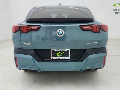 Used 2025 BMW X2 xDrive28i w/ Premium Package AWD/4WD image 5