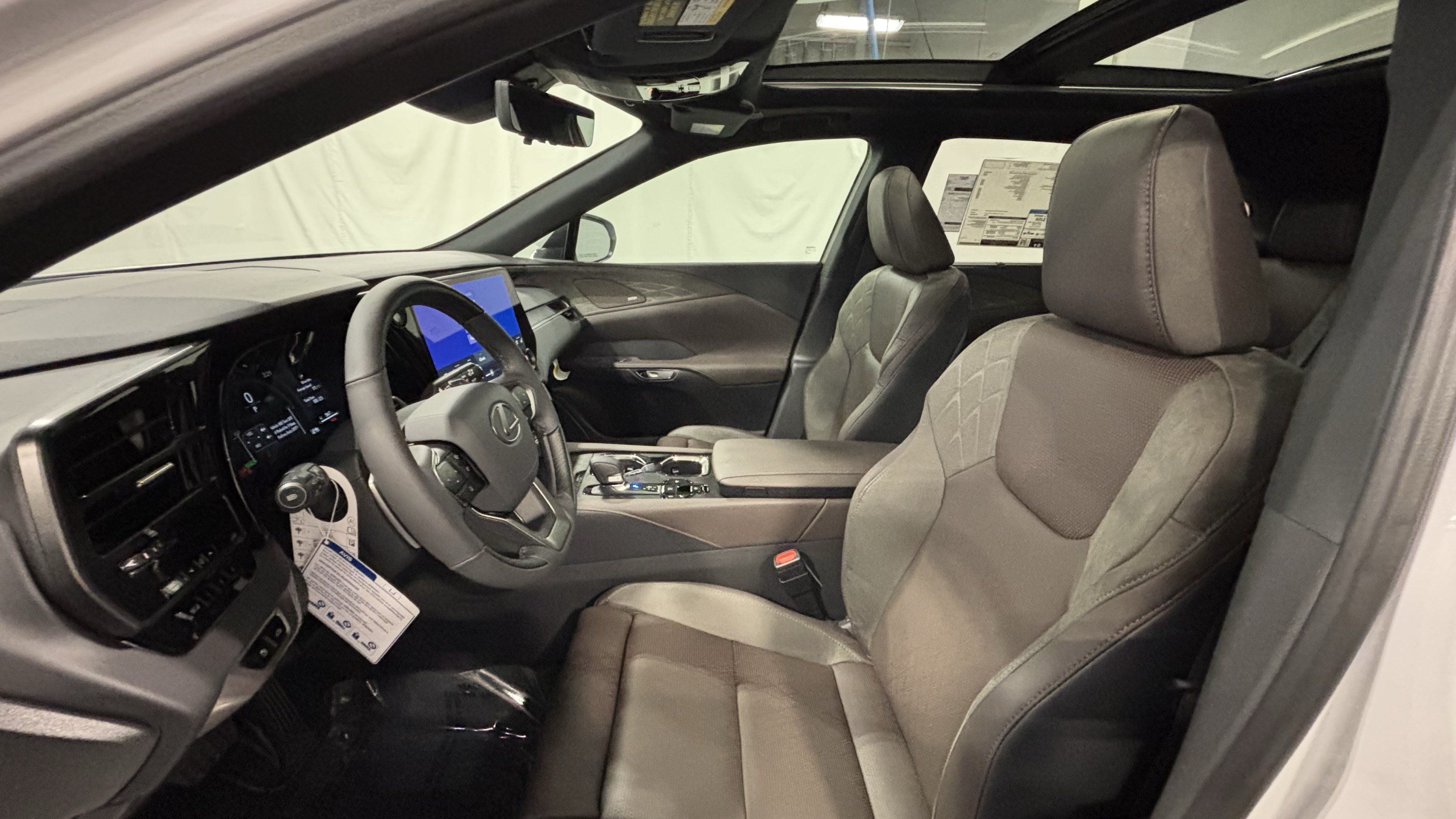 New 2026 Lexus RX 350 w/ Convenience Package AWD/4WD image 12