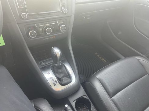 Used 2011 Volkswagen Jetta S image 15