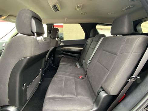 Used 2019 Dodge Durango SXT image 11
