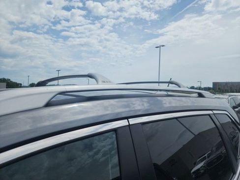 Used 2016 Nissan Rogue SL AWD/4WD image 14