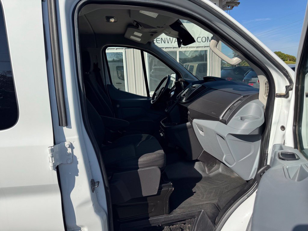 Used 2017 Ford Transit 150 XLT RWD image 11