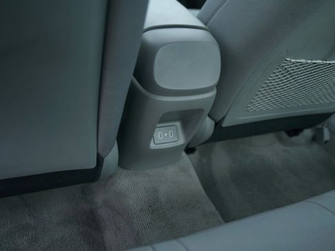 Used 2025 Hyundai Elantra SEL image 26