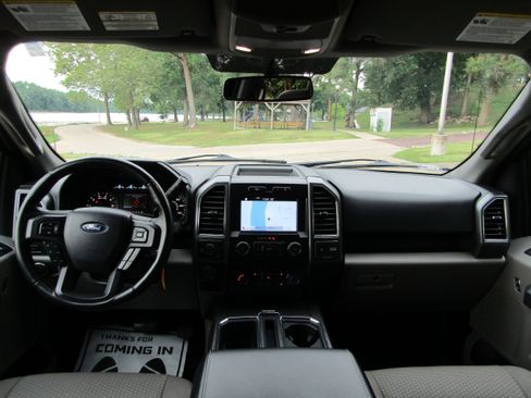Used 2018 Ford F150 XLT w/ Equipment Group 302A Luxury AWD/4WD image 36