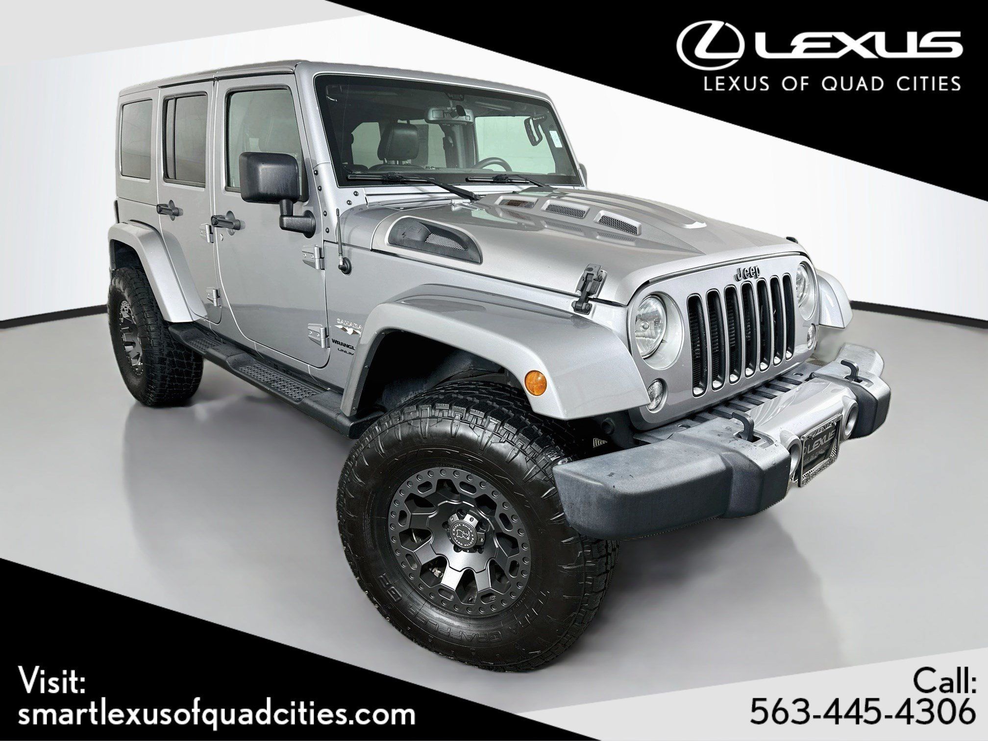 Used 2018 Jeep Wrangler Unlimited Sahara w/ Connectivity Group AWD/4WD image 1