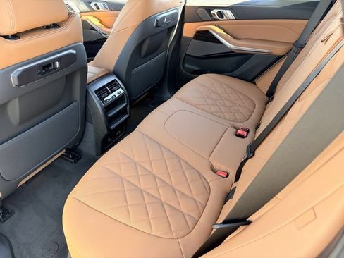 Used 2026 BMW X5 sDrive40i w/ Premium Package RWD image 16
