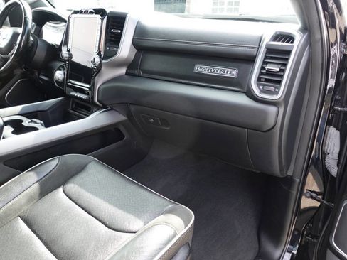 Used 2022 RAM 1500 Laramie AWD/4WD image 45