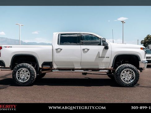 Used 2021 Chevrolet Silverado 2500 LT w/ All Star Edition AWD/4WD image 8