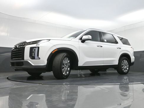 Used 2024 Hyundai Palisade SEL FWD image 28