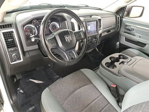 Used 2019 RAM 1500 Big Horn image 18