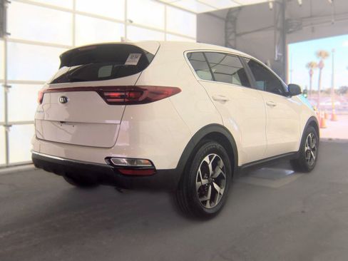 Used 2022 Kia Sportage LX FWD image 4