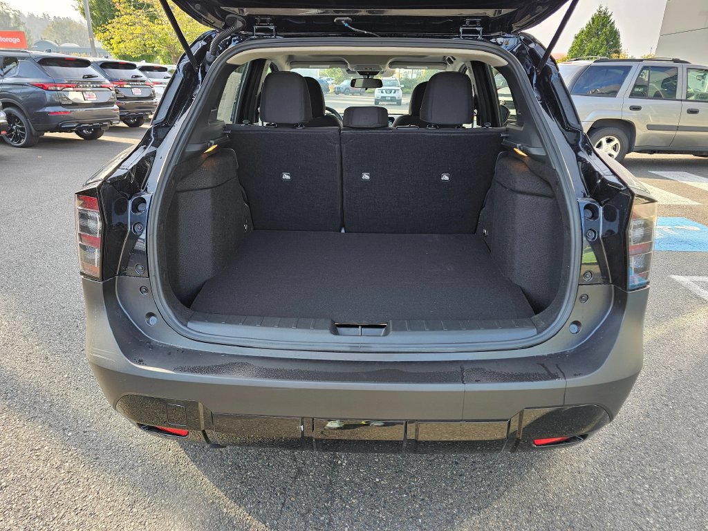 New 2027 Nissan Kicks SV AWD/4WD image 10