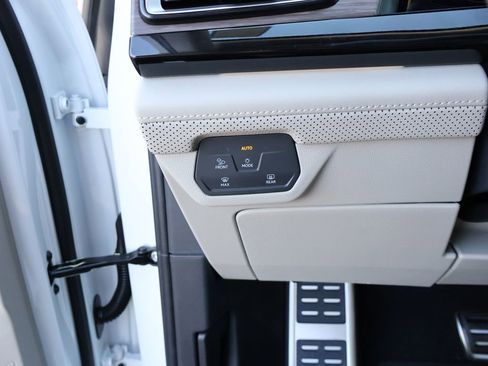 New 2026 Volkswagen Atlas SEL Premium R-Line image 39