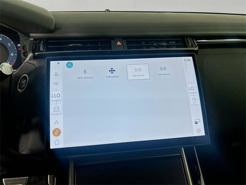 New 2026 Land Rover Range Rover Velar Dynamic SE image 15