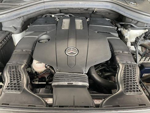 Used 2017 Mercedes-Benz GLS 450 4MATIC image 28