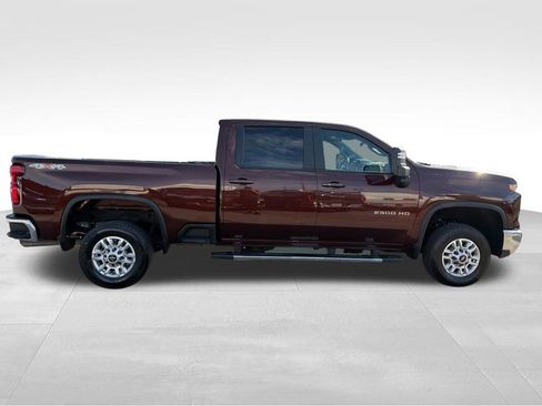 Used 2024 Chevrolet Silverado 2500 LT image 7