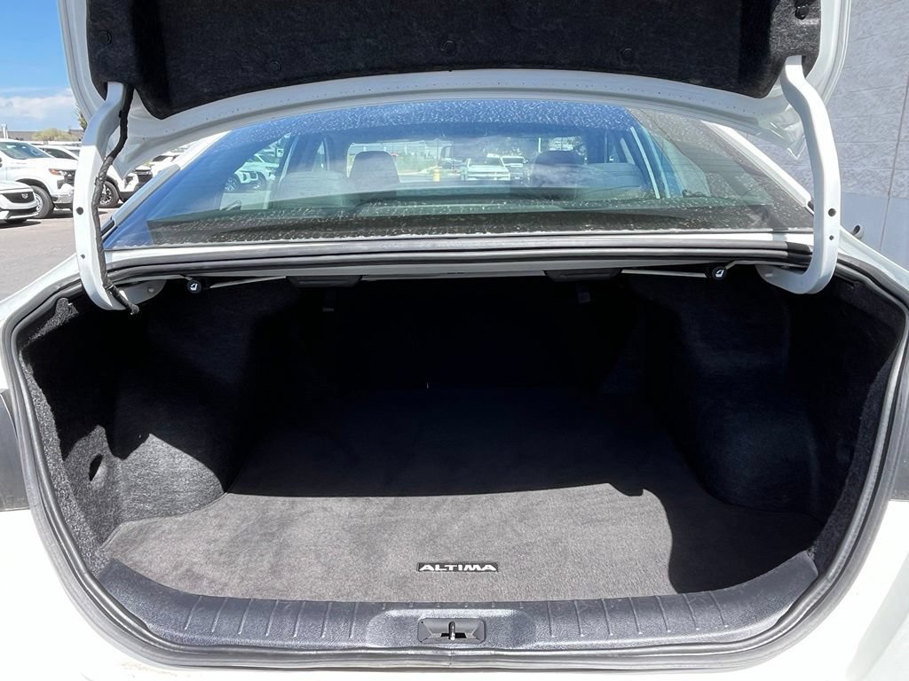 Used 2025 Nissan Altima 2.5 SV AWD/4WD image 25