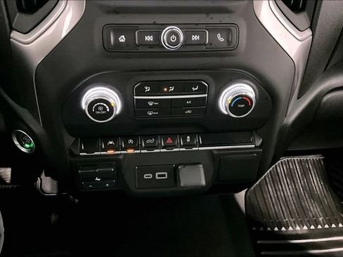 Used 2024 GMC Sierra 1500 Pro w/ Graphite Edition AWD/4WD image 17