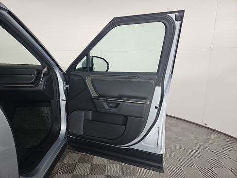 Used 2025 Rivian R1T Adventure image 18