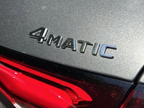 Used 2023 Mercedes-Benz GLC 300 4MATIC image 35