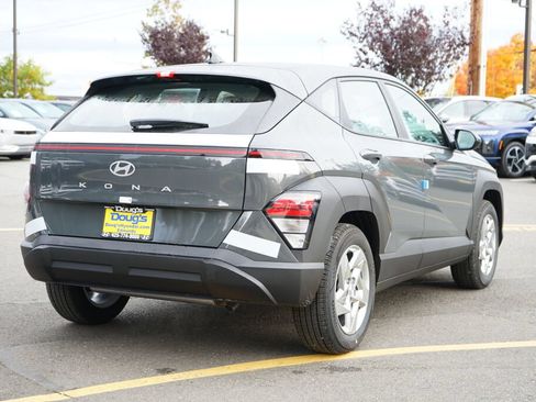 Used 2026 Hyundai Kona SE FWD image 5