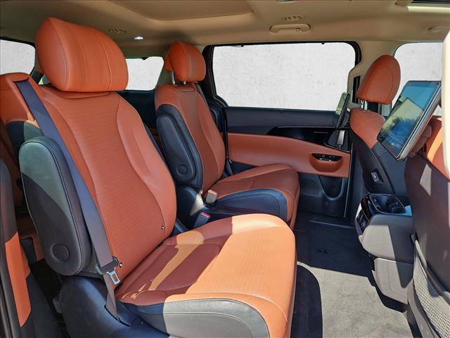 Used 2023 Kia Carnival SX Prestige FWD image 24
