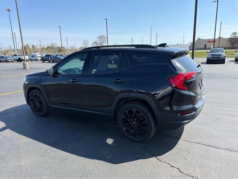 Used 2020 GMC Terrain SLE w/ Driver Convenience Package AWD/4WD image 7