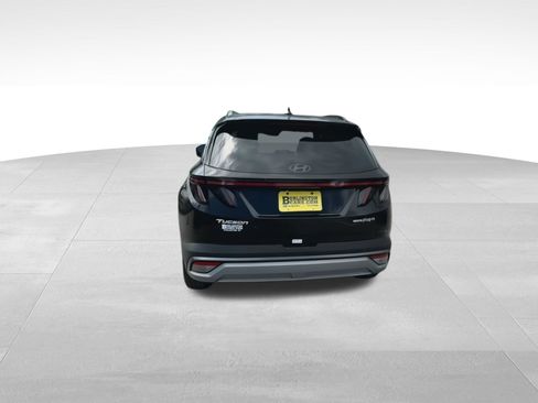 Used 2025 Hyundai Tucson Limited image 7