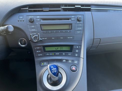 Used 2010 Toyota Prius FWD image 12