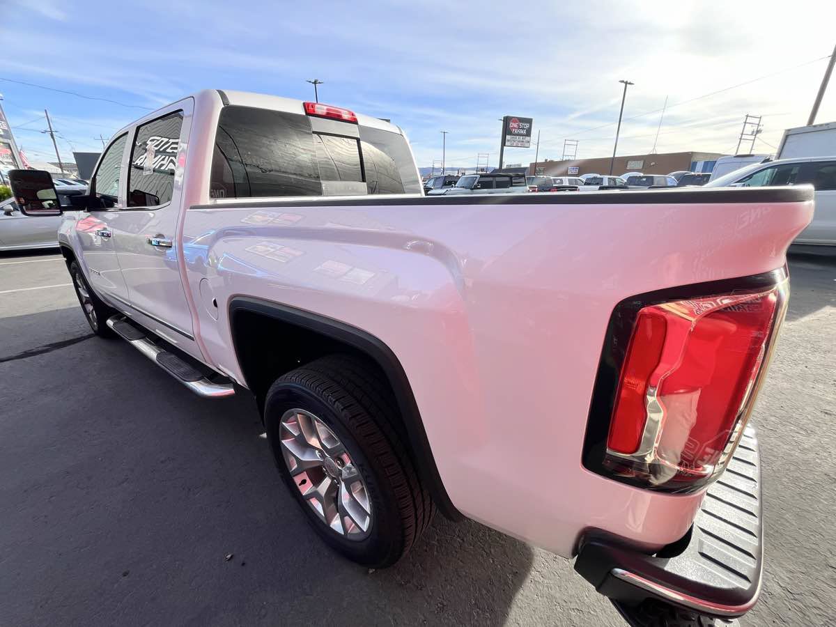 Used 2018 GMC Sierra 1500 SLT w/ Max Trailering Package AWD/4WD image 7